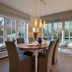 Casa vacanze Urlaub-im-ehemaligen-kapitaenshaus Wyk auf Föhr