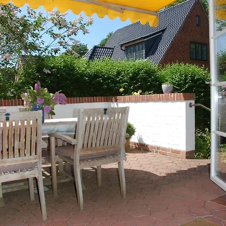 Urlaub-im-ehemaligen-kapitaenshaus * Wyk auf Föhr