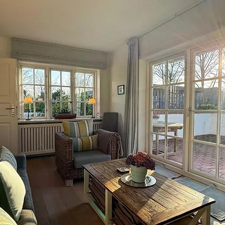 Urlaub-im-ehemaligen-kapitaenshaus *